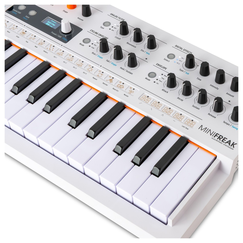 ARTURIA - SINTETIZZATORE IBRIDO ANALOGICO/DIGITALE A 6 VOCI 37 TASTI CON MICROFONO