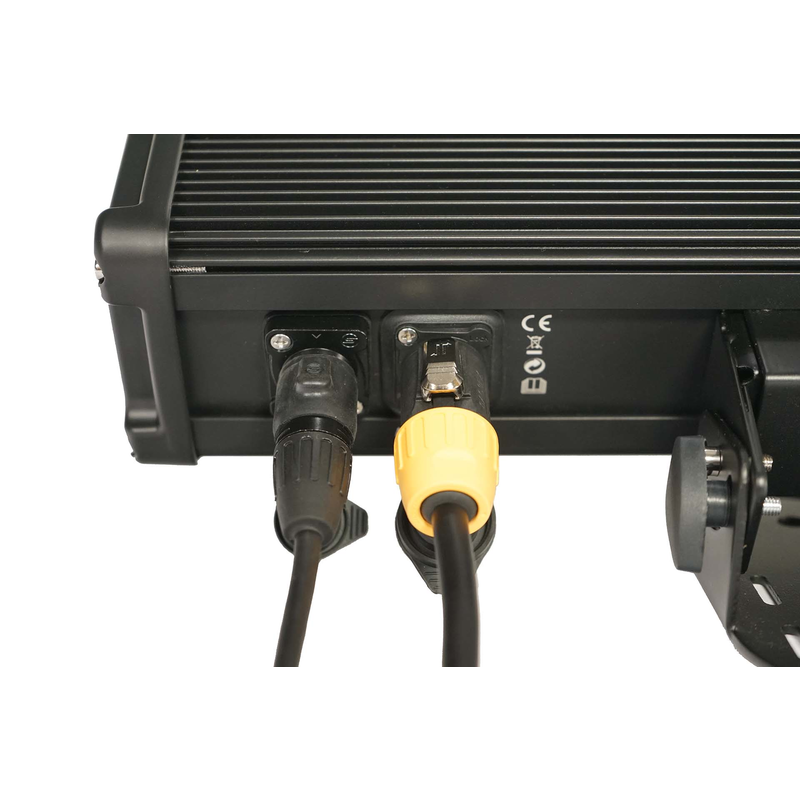 FOS TECHNOLOGIES - Barra luminosa professionale a LED per esterni IP65 con controllo individuale dei pixel