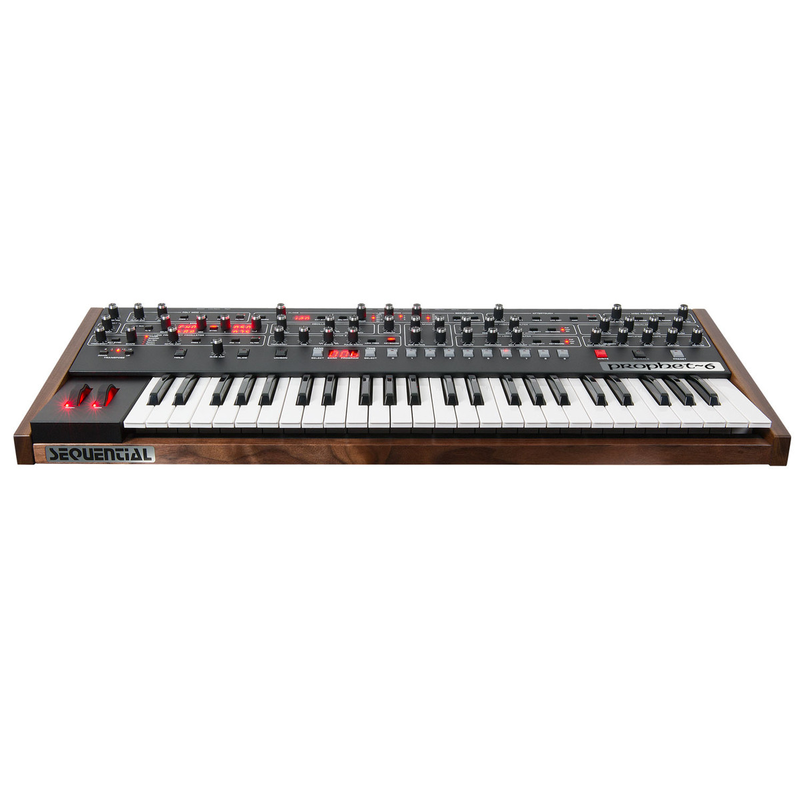 Sequential - SINTETIZZATORE ANALOGICO POLIFONICO A 6 VOCI 49 TASTI