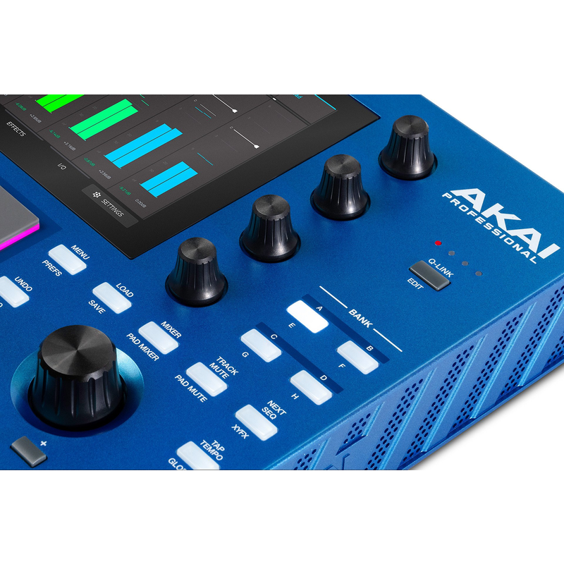 AKAI - 