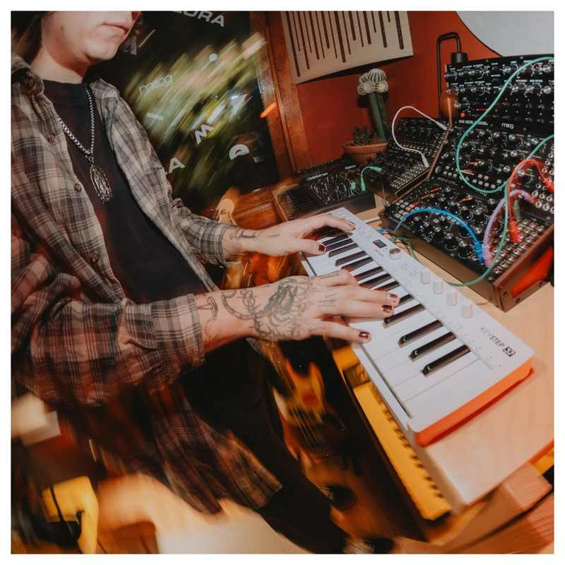 ARTURIA - Controller e Sequencer MIDI
