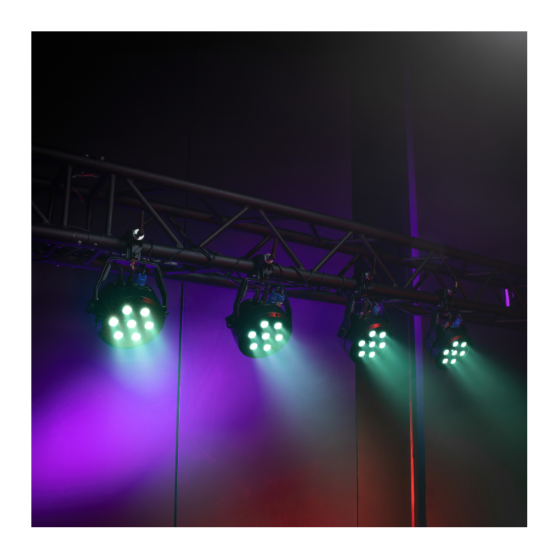 CAMEO - Potenti fari PAR a 7 LED a quattro colori